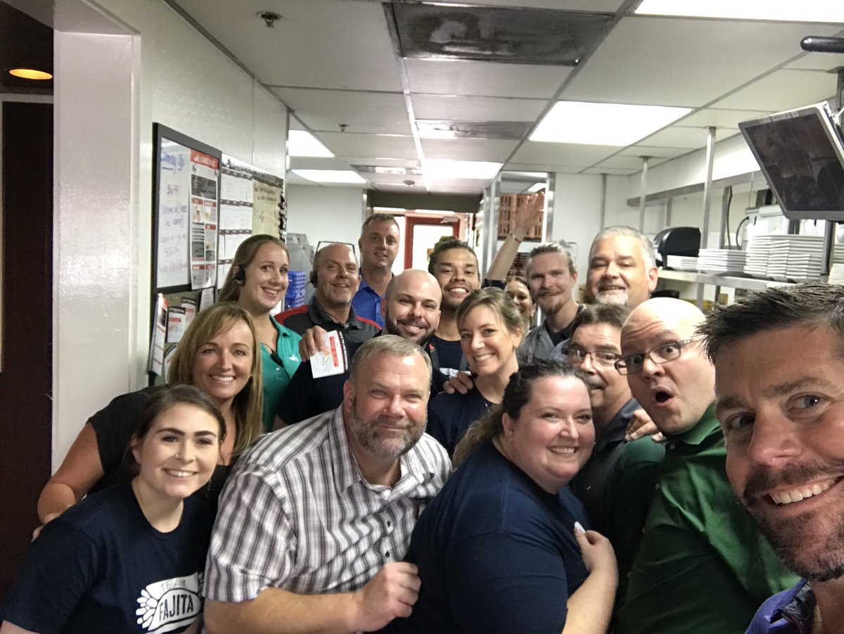 dougcomings's tweet photo. Hot &amp; Fast in Tampa!  Great experience that is Bringing Back our Guests to Grow Sales. Had awesome Full on Fajitas. We are back baby back! https://t.co/zH6FGnRPki