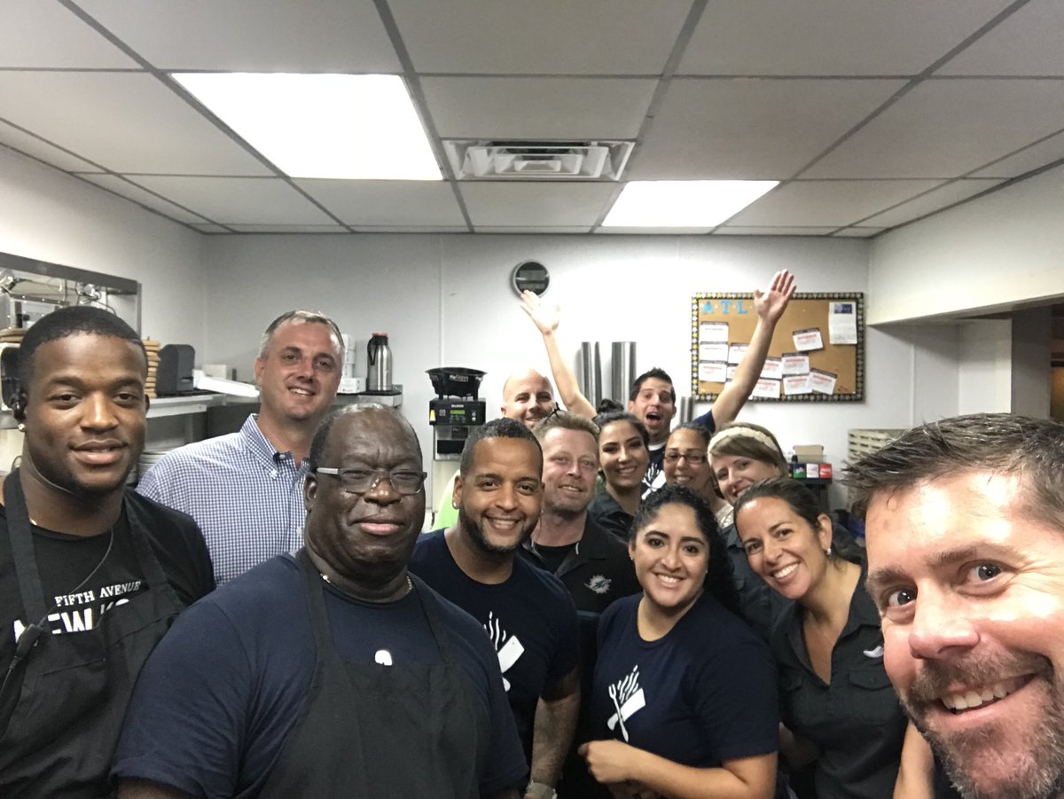 dougcomings's tweet photo. Hot &amp; Fast in Tampa!  Great experience that is Bringing Back our Guests to Grow Sales. Had awesome Full on Fajitas. We are back baby back! https://t.co/zH6FGnRPki