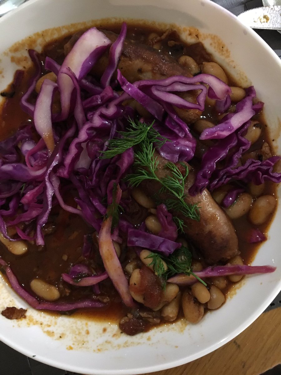 @SainsburysMag just had a onepot wonder #porksausage #beans and pickled cabbage #deliciousThursday #quick #tasty #friendsLovedit #imadethis