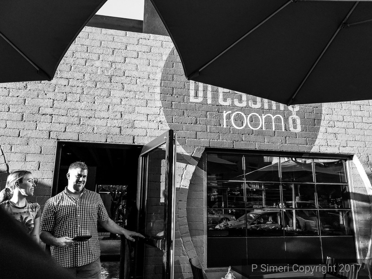 simerip's tweet photo. Dressing Room #Phoenixscene #streetphotography #blackandwhitephotography #photography https://t.co/WCLqiVyDJn
