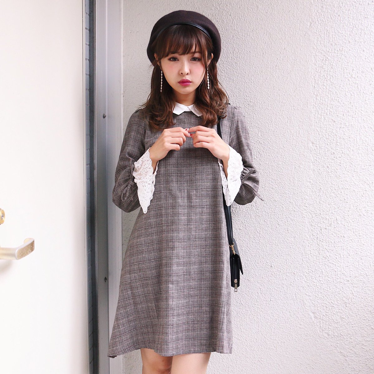 Spinns スピンズ Official Twitter Da グレンチェック襟付きワンピース 大人気襟付きワンピ 袖のレースがポイント トレンドのグレンチェックで スマートガーリーな雰囲気に Webストアでget T Co H0qnxwkrik