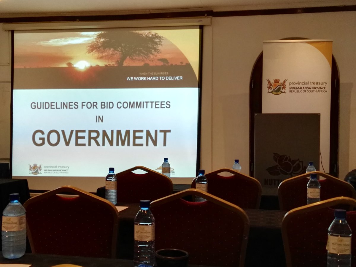 MPTreasury's tweet photo. @TreasuryRSA and @MPTreasury convene Bid committee members from various departments today (13 October 2017) #MPSCM https://t.co/7cAcNQoekX