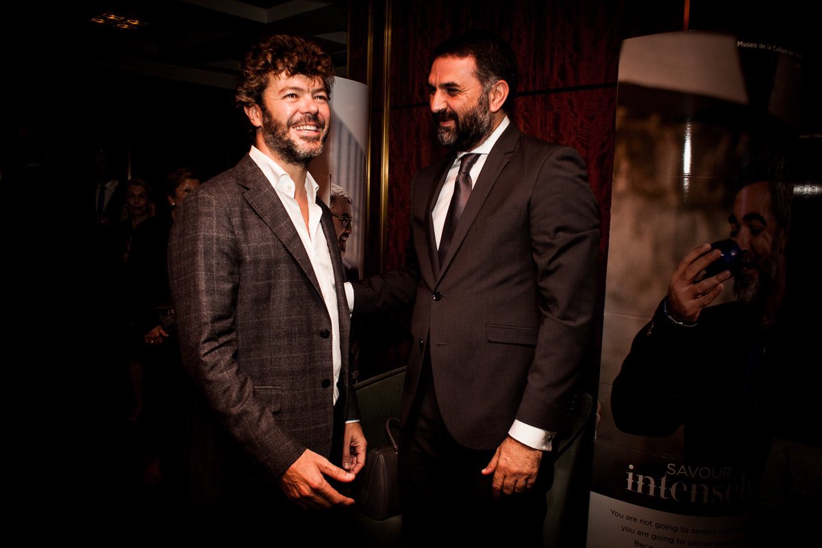 TurismoAND's tweet photo. Gracias, @herascasado por ejercer siempre de Embajador del Turismo de Andalucía. En especial hoy tras concierto @carnegiehall #AndalucíaEnNY https://t.co/iqFa37q4Sf