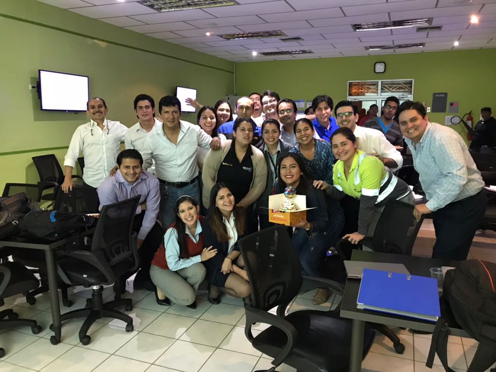 mabivonbm's tweet photo. Los exonerados!! Gracias totales Habilidades gerenciales II @wloyola @ESPAE #MGP12-P1 #DHG https://t.co/I8Bw2I7guT