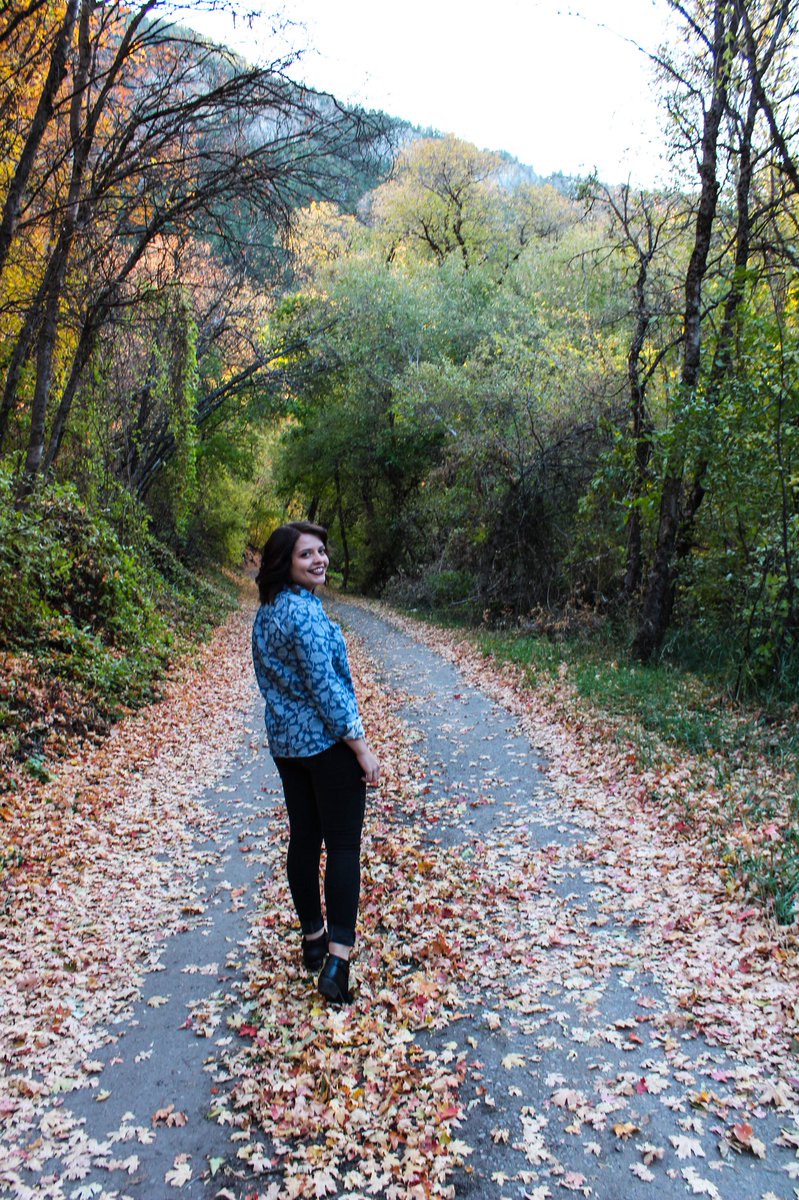 AbbieCoburn's tweet photo. Y’all I’m 19🎂🎉🎉🍁 https://t.co/7fhGm4usc9