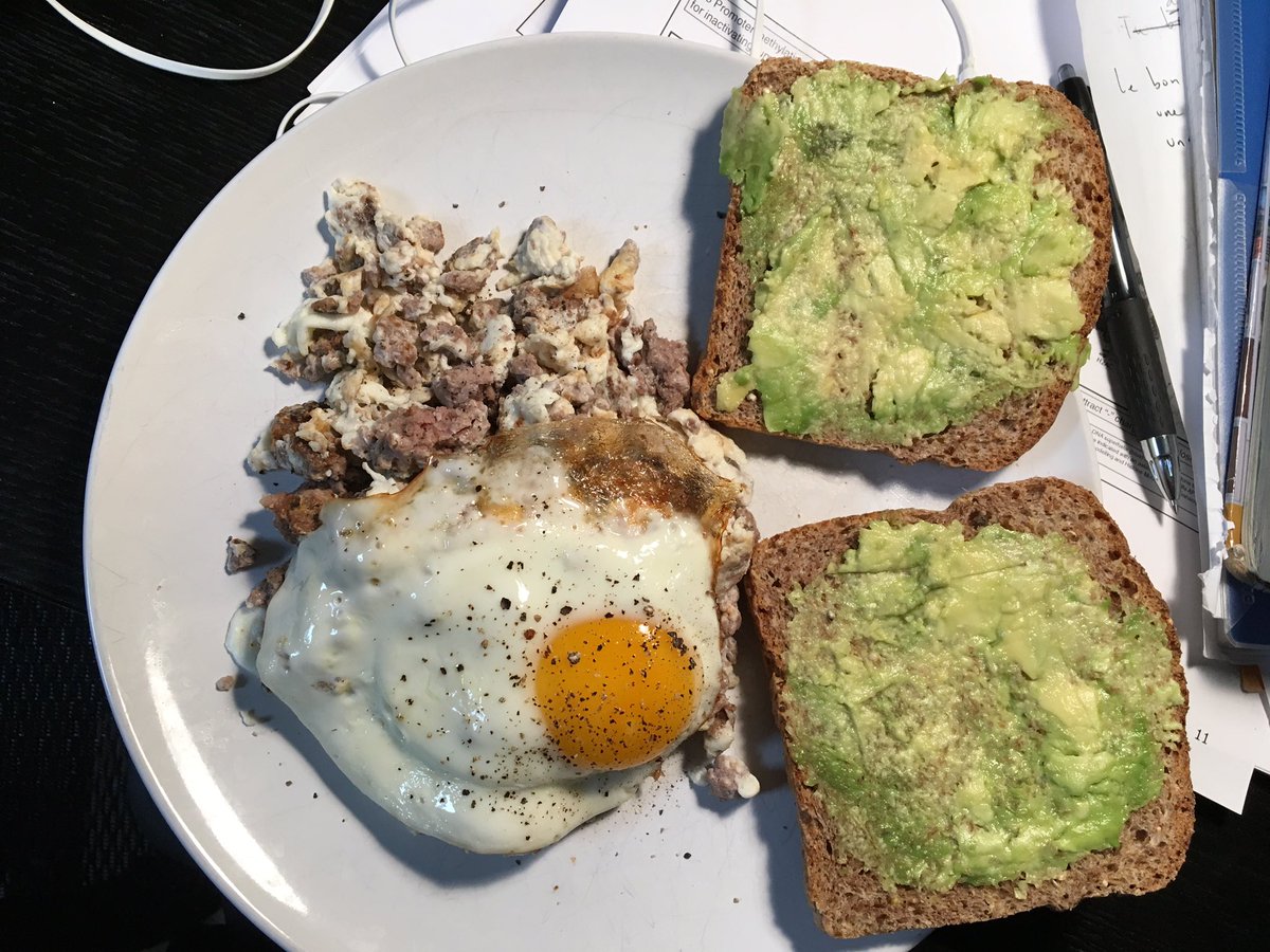 Darrell_UFA's tweet photo. Nutrition matters ! #health #nutrition #fitness #FitnessMotivation #cancer #cells #science https://t.co/5JLXYYCBG1