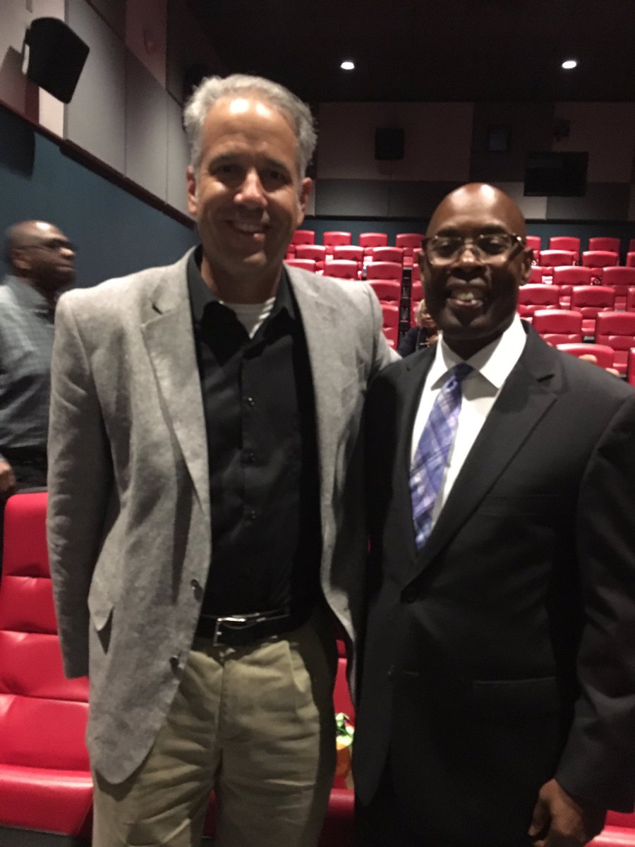 jimwallis_911's tweet image. Honored to watch award winning film 🎥 #ForAhkeem my friend St. Louis Judge Jimmie Edwards in his film debut! Inspiring! ❤️ @jhtruesdell