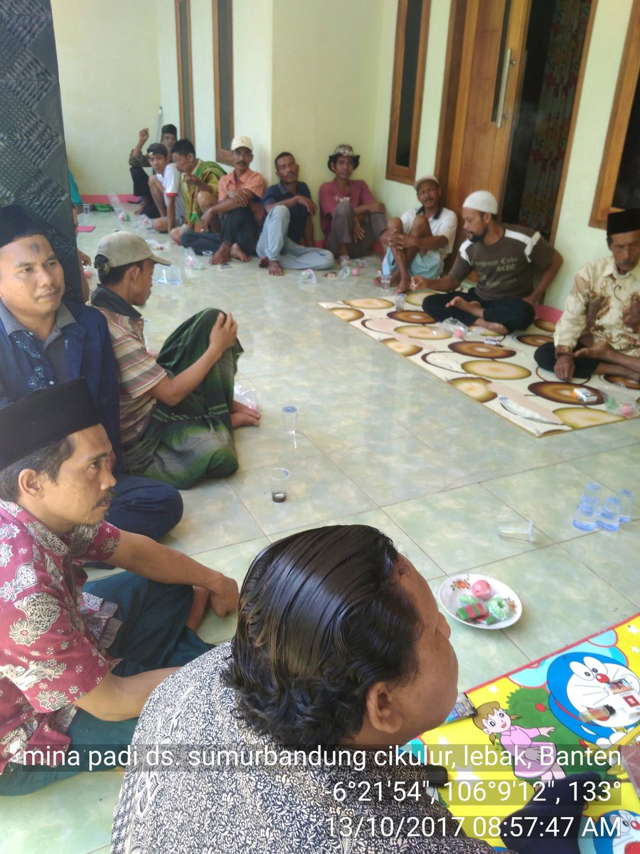 Kinghoodalhudri's tweet photo. @ditlin_tp @Amran_Sulaiman1  Pembinaan, pengenalan &amp; tekhnik pengendalian OPT dalam program mina padi klp. Tani sanding mandiri
#aksithlpopt https://t.co/ucBNEE4jHc