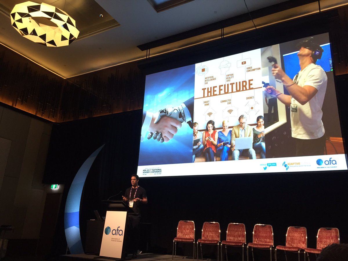 carlylea's tweet photo. #growth #coolsexytech #yolo #thefutureisnow #VR #paperless #AFAau https://t.co/RhxyLcBvSy