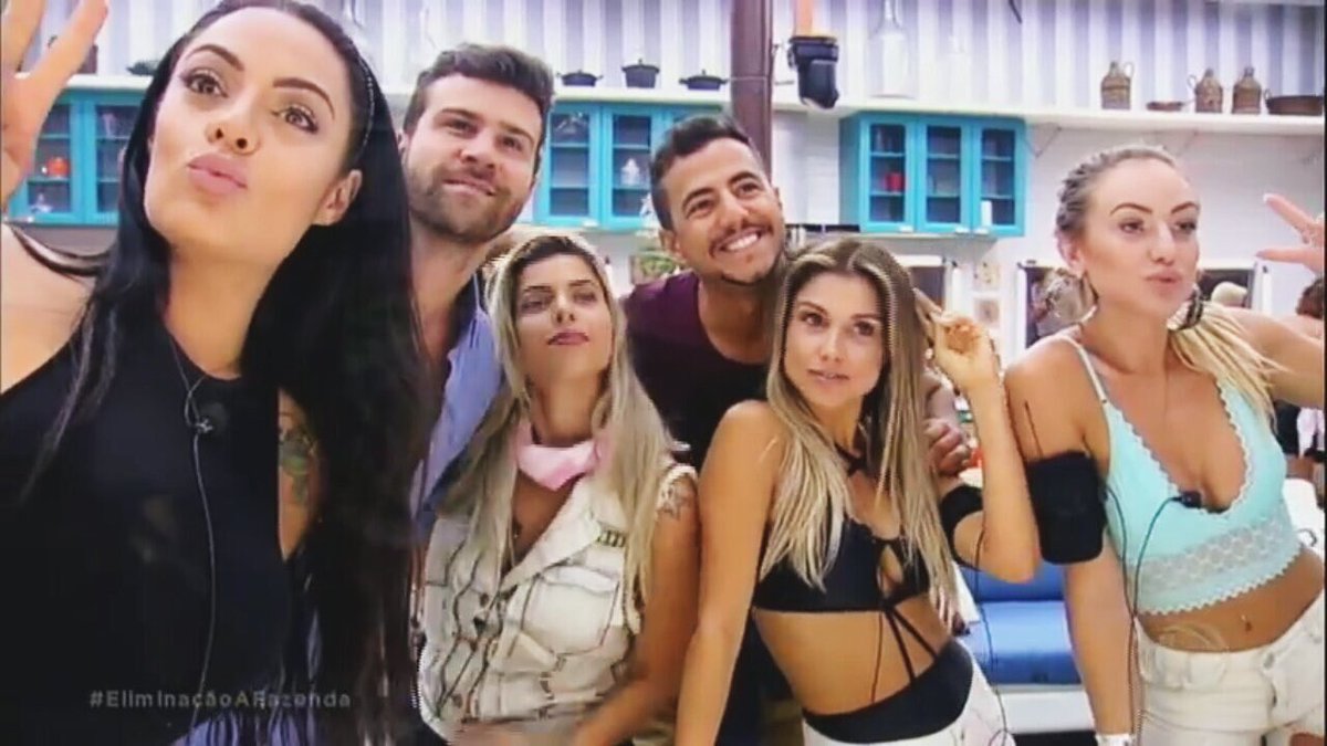 lulisjtm's tweet photo. O campeão ou campeã sai daqui, agora eu tenho CERTEZA #AFazenda https://t.co/ZPVMNAwair