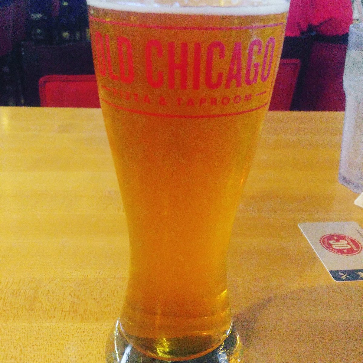 hogan_jenn's tweet image. How do I cure the feels? @RevolverBrewing  Blood and Honey...tall, please #thursdayroutine #beerandpizza