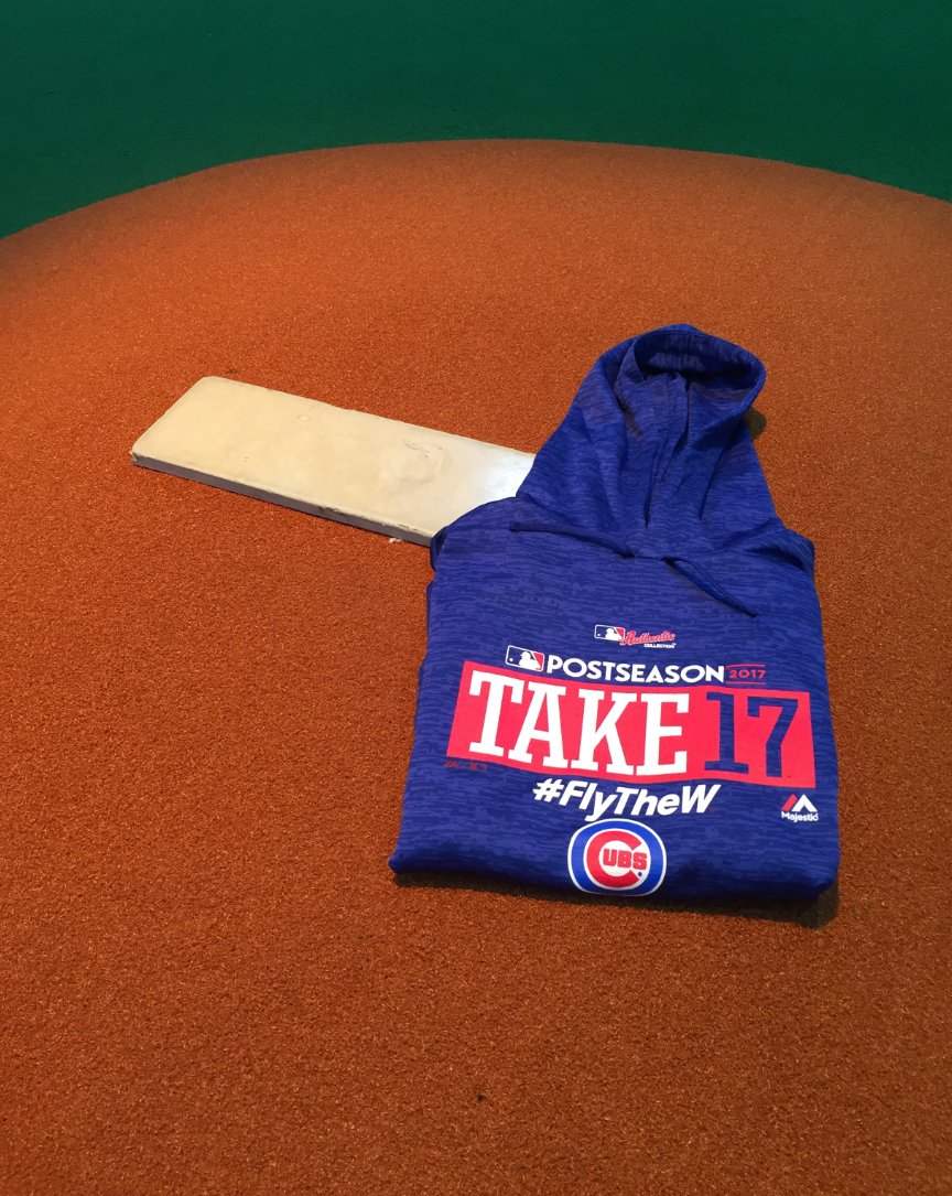 MLBNetwork's tweet photo. The @Cubs are heading back to the #NLCS! RETWEET for a chance at their @MajesticOnField #Postseason hoodie or go to https://t.co/wz0lF5Gvpp https://t.co/DjlOl4dBWM
