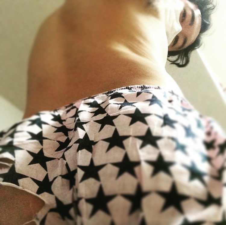 misa___sq's tweet photo. 早朝までの爆笑ミーティング(CAS)を聞いて目覚めたら太鼓の音がしてた…眠いが頑張れそうww

男ってほんまアホやんね…
でもそんな中学生みたいなノリが好きです。

#ずっと作って欲しいと思ってたファンの総称 
#RABERならぬ 
#SQUASHER 
#劇団スカッシュファン https://t.co/gNga1TY0ev