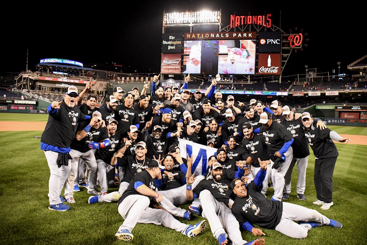 MLB's tweet photo. Goodnight, baseball. #Postseason https://t.co/ms2WuWSgOI