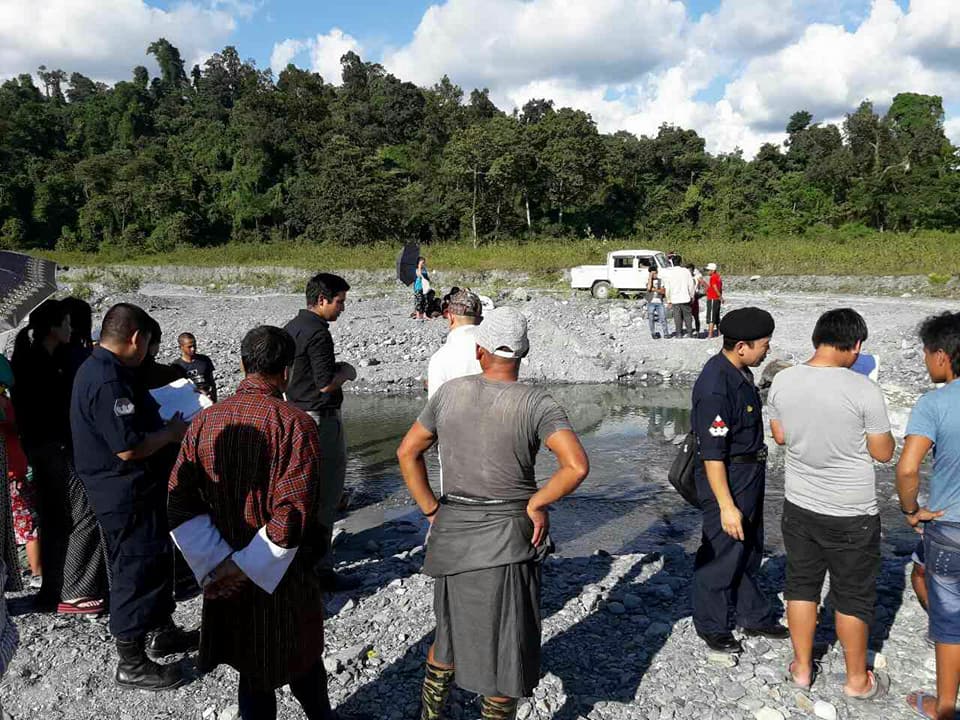 StandForBhutan's tweet photo. A student of Singye school died in the pond of Balatungchu..Singye gewog...Sarbang...om ma ney pemey hung thrue......
#BhutanFirst #bhutan https://t.co/Z0V1nAFfIM