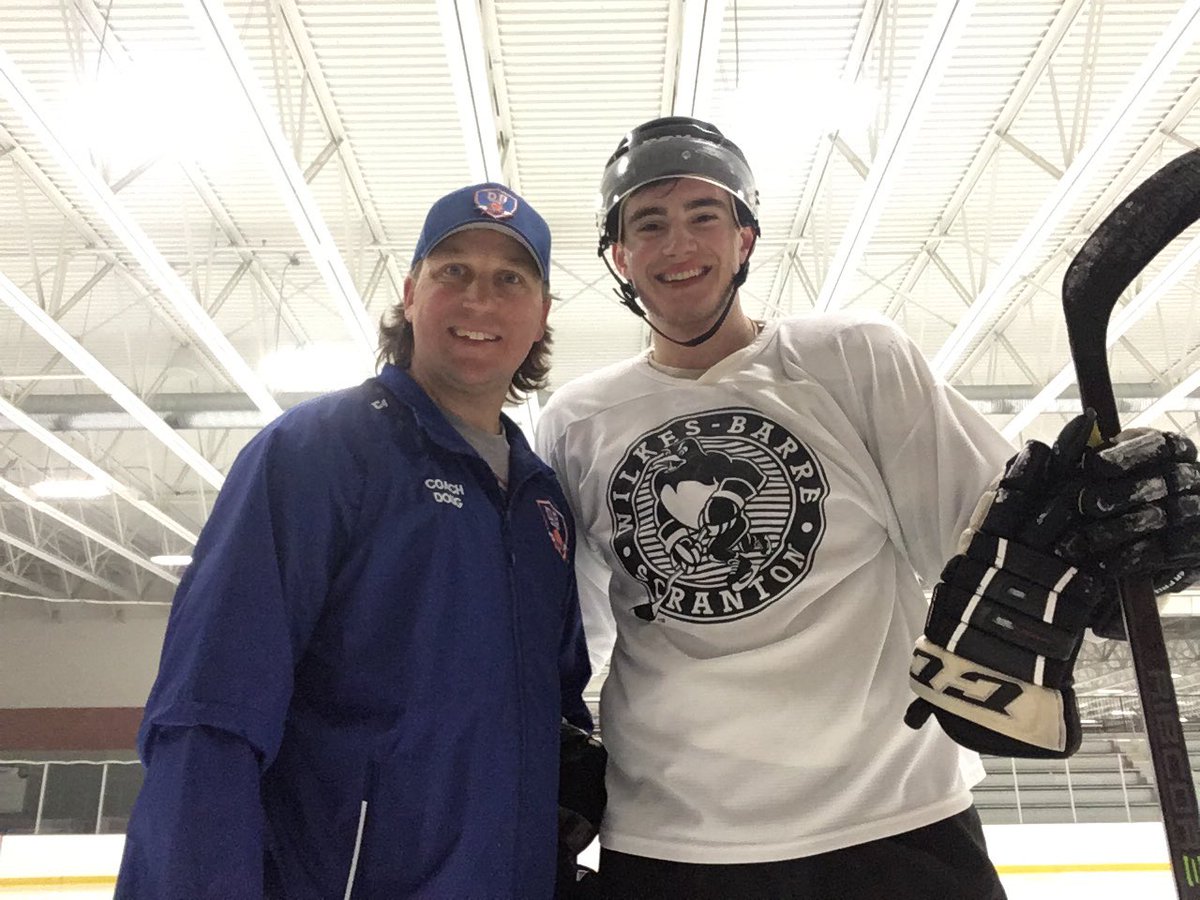 BosseDoug's tweet image. Good luck this season, kid works hard all summer and ready for the season to begin, #hockeylife @ProHockeyLife_  @ProHX