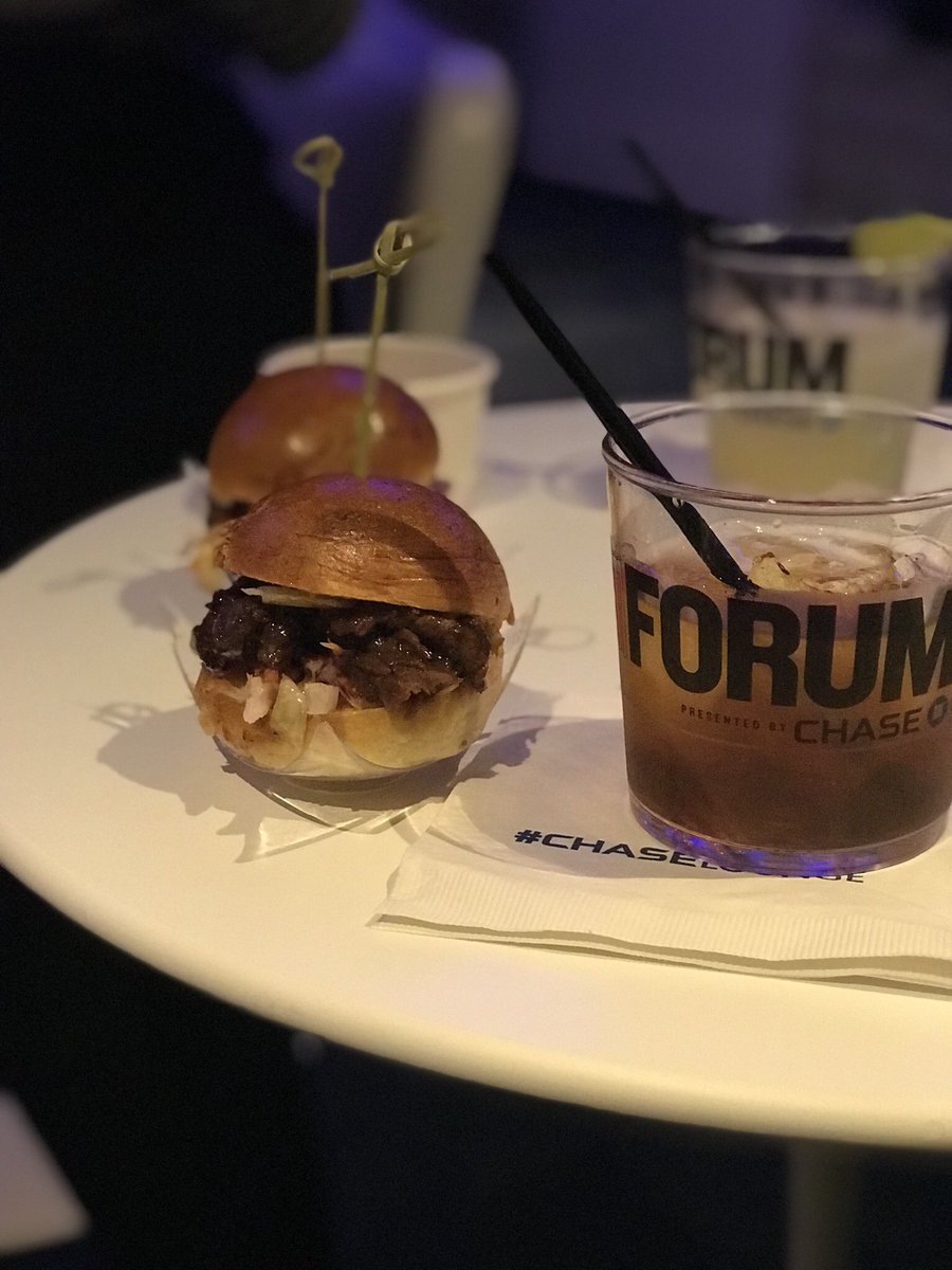 cbgaara's tweet photo. Damn @Chase really out here buying my loyalty @theforum #chaselounge https://t.co/gj6Q2f8fEt