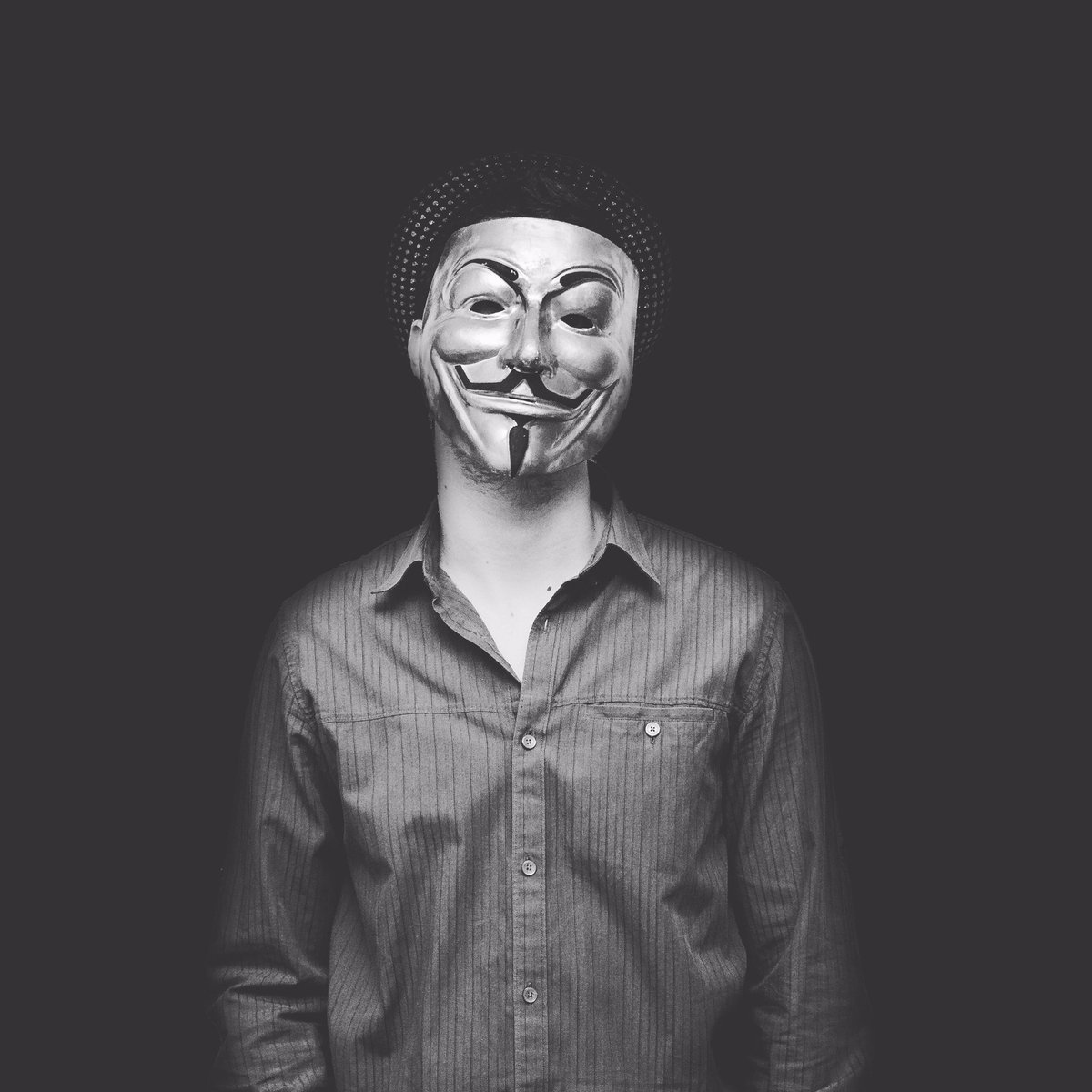 Dosao sam samo da izbacim novi avatar (ako se to jos uvek tako zove ovde)