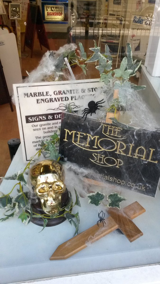 signsofperth's tweet image. A seek preview of the beginning of our shop window display for Halloween @Perthshops @PerthCityCentre #halloween2017