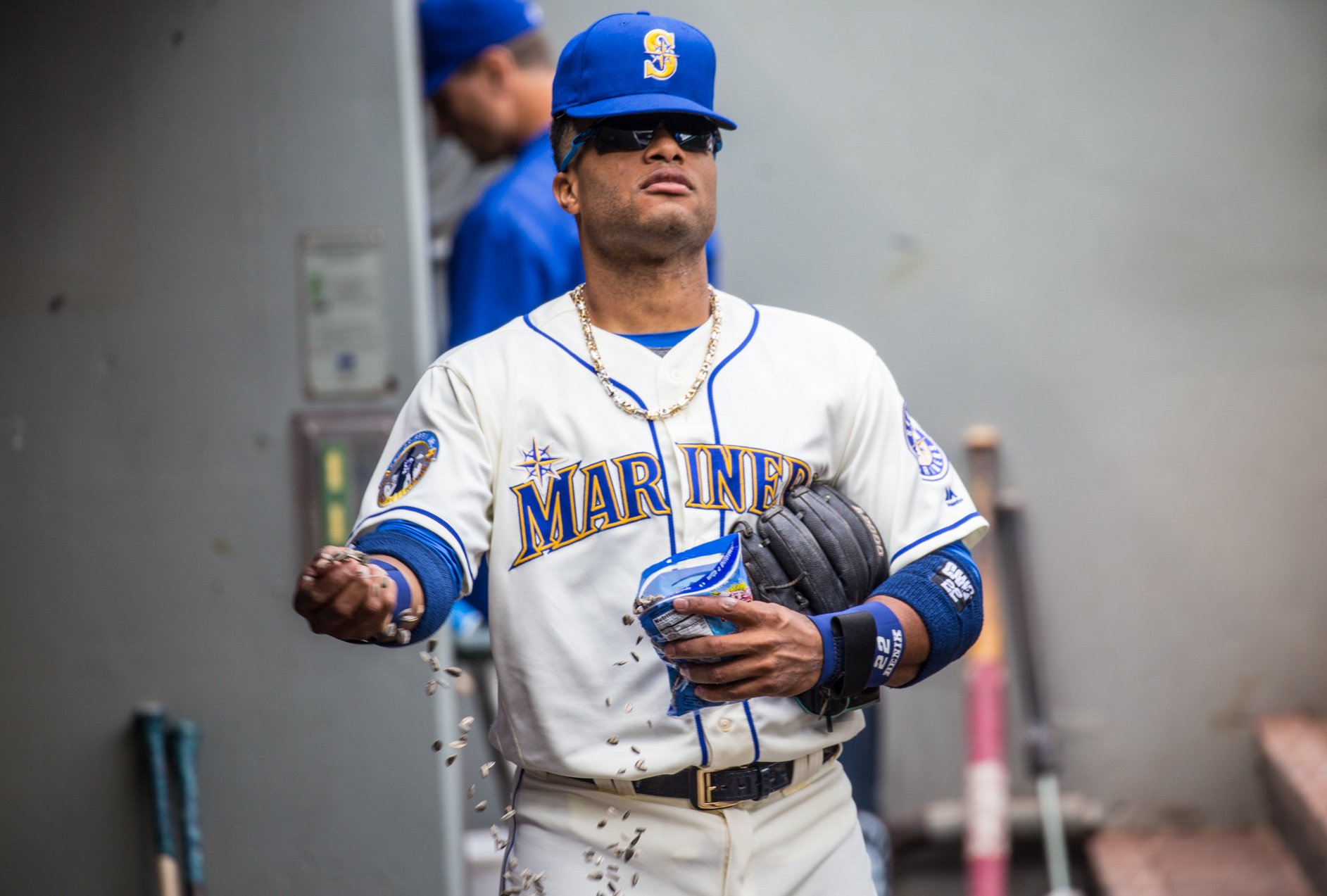 Seattle Mariners on X: @WuTangClan Big fan of @methodman's jersey choice  in the 'People Say' video. Should let him know it does come in CREAM as  well.  / X