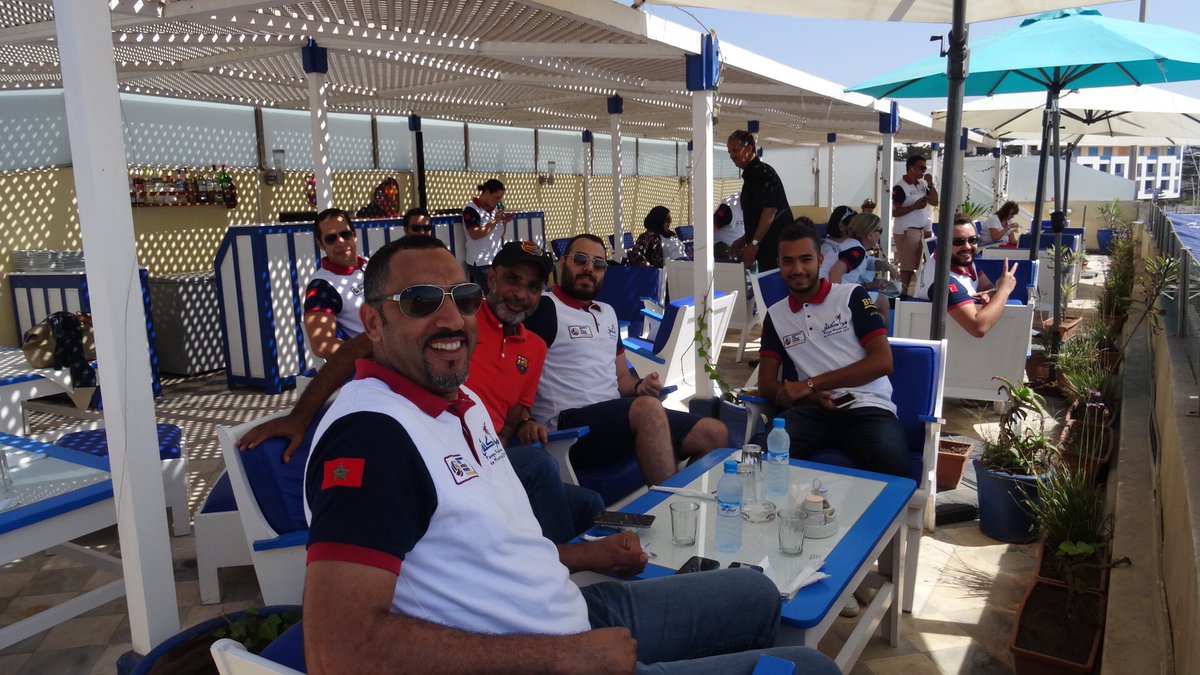 PenyaBGM's tweet photo. La cérémonie de nomination de notre premier Membre d'Honneur @KhaledBenghadda #BGMfamily #ChezJeannot #LeChaletDeLaPlage #Essaouira 🔵🔴 https://t.co/YW3mvHBhsu