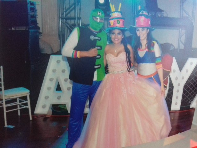 andy_9023's tweet photo. Que bonito es tenerlos en mis recuerdos de xv's 💕🙈 https://t.co/vmvUMTsndd