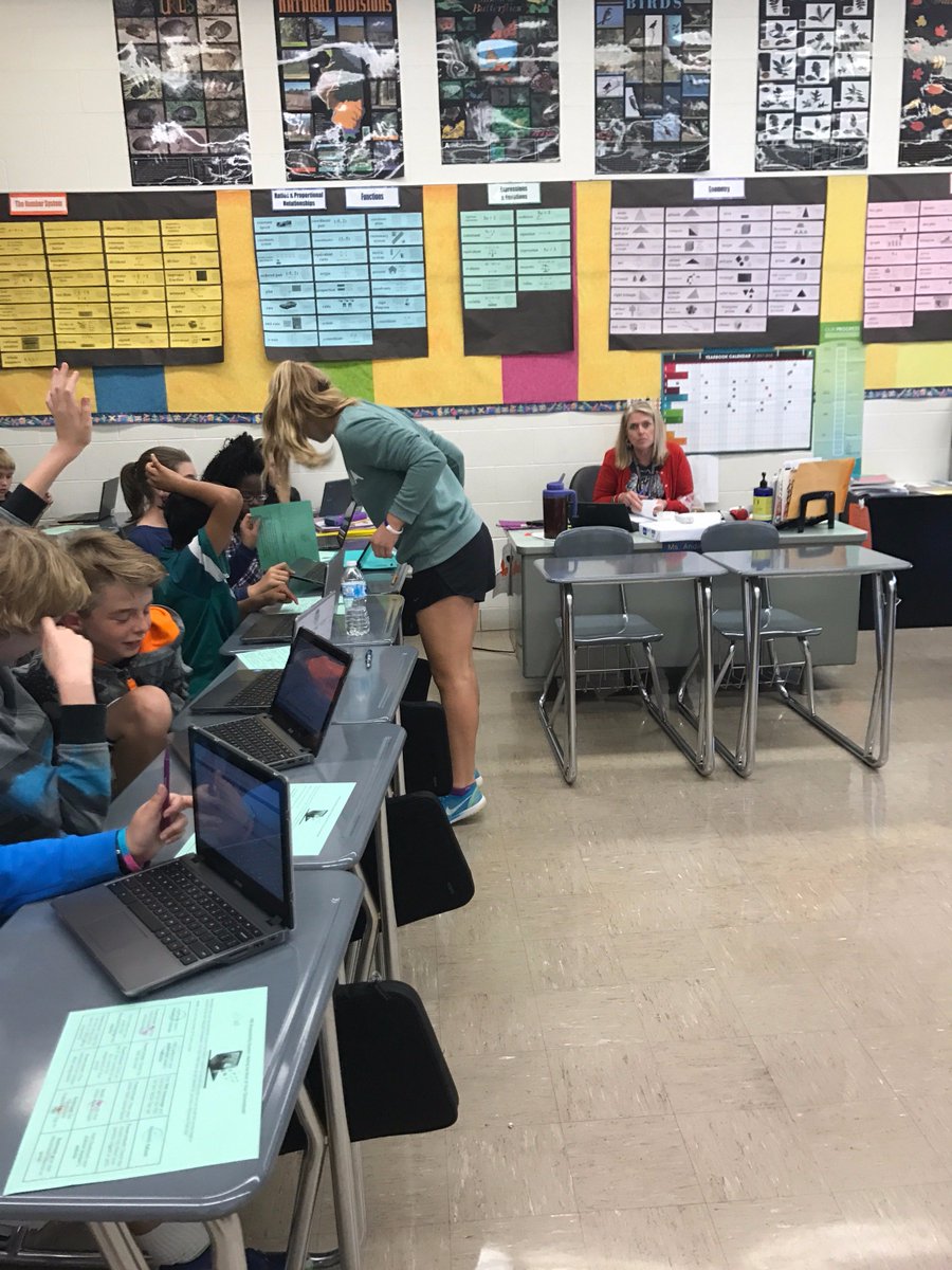 WMSPBIS2017_18's tweet photo. 8th grade experts teaching 6th grade study halls how to be responsible using their Chromebooks! Way to go! #wms118life https://t.co/JXSqrHJ06M