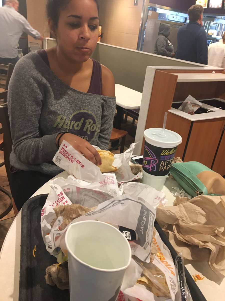 joshwicksftw's tweet photo. @Liz_Ryder @tacobell $20 worth of Taco Bell later https://t.co/7OeuEM8v4F