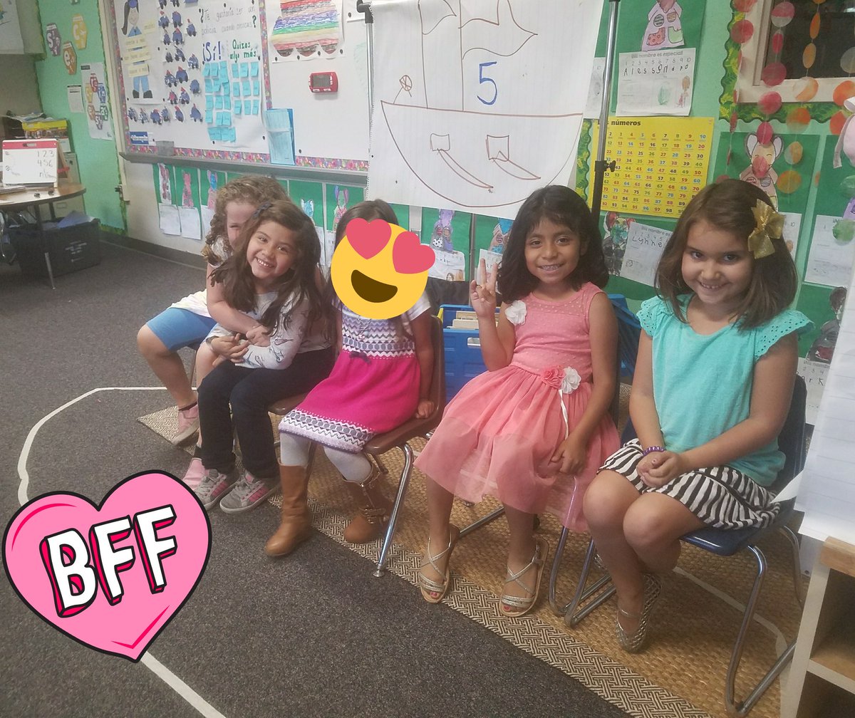 MaestraJara's tweet photo. Learning #groupsof5 with our 5 boat! Thanks @MaestraMateos & @kindersmorgie #kinderbilingue #kinderlife @CajonValleyUSD @BosLangAcademy https://t.co/WElxZ3dVmu