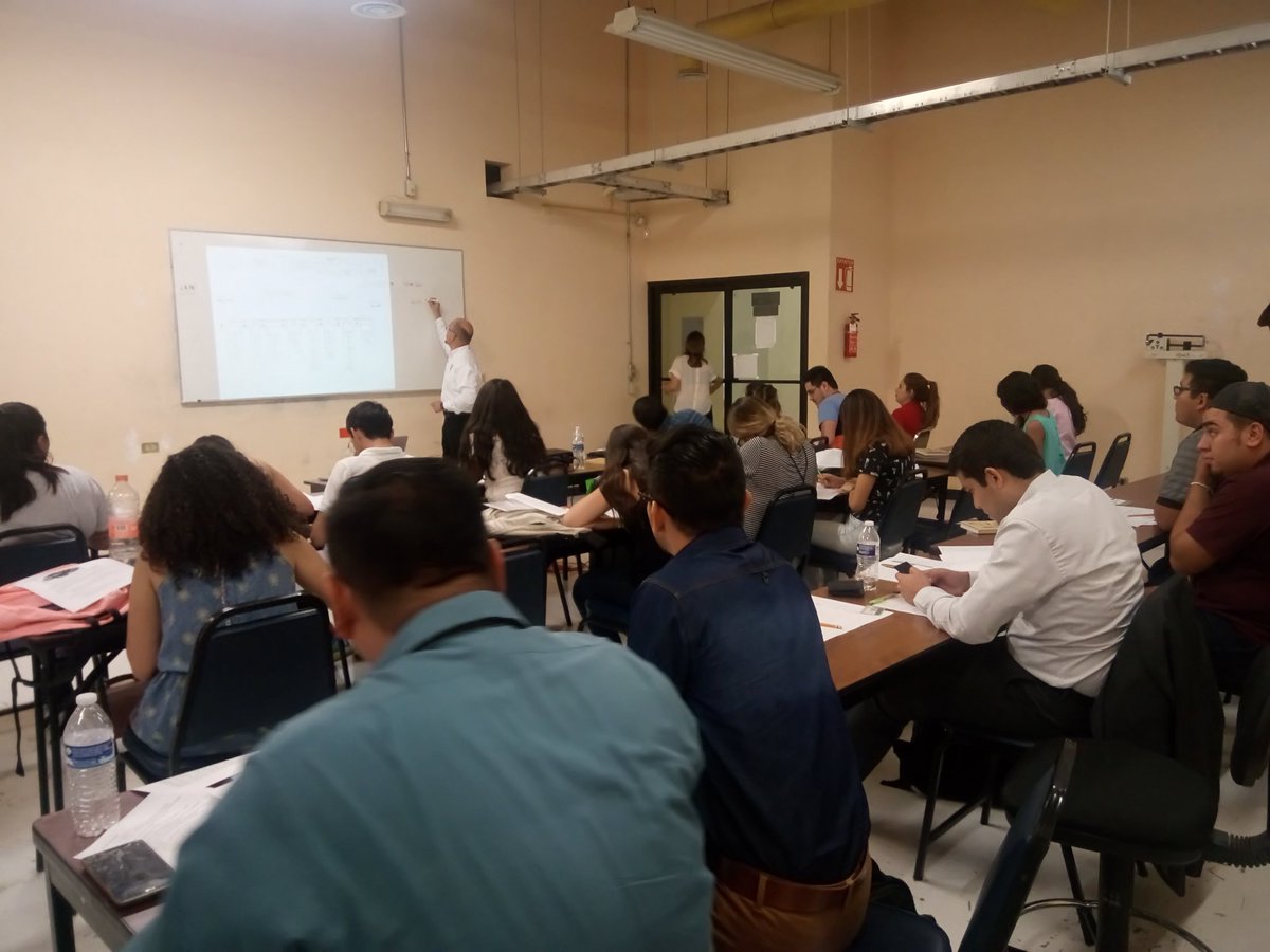 CapituloAMLORI's tweet photo. Curso: "Mapeo de flujo de valor aplicado en agrologística" por Mtro. Arnulfo Naranjo en @CiLOG_Mexico, @MexicoLogistico, #Cilog2017 https://t.co/ThWwn9oWXr