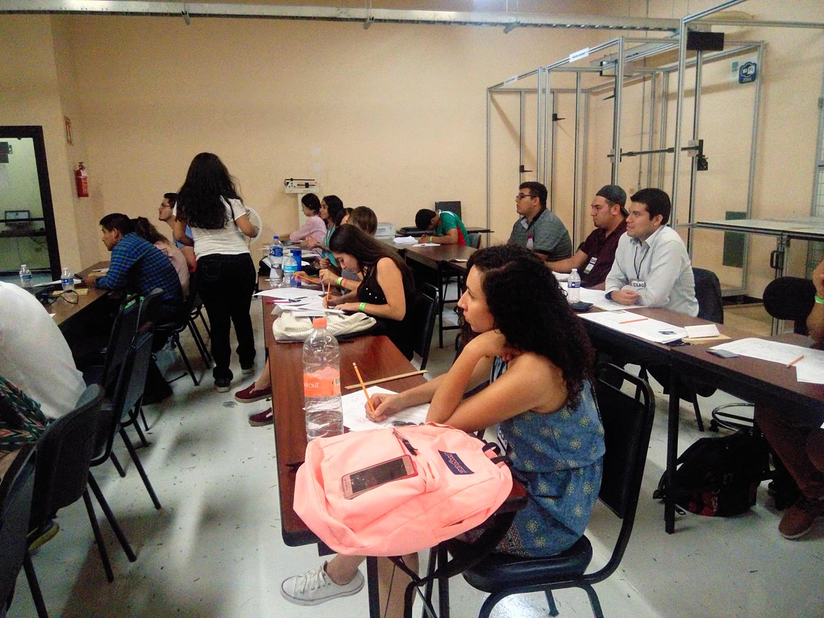 CapituloAMLORI's tweet photo. Curso: "Mapeo de flujo de valor aplicado en agrologística" por Mtro. Arnulfo Naranjo en @CiLOG_Mexico, @MexicoLogistico, #Cilog2017 https://t.co/ThWwn9oWXr