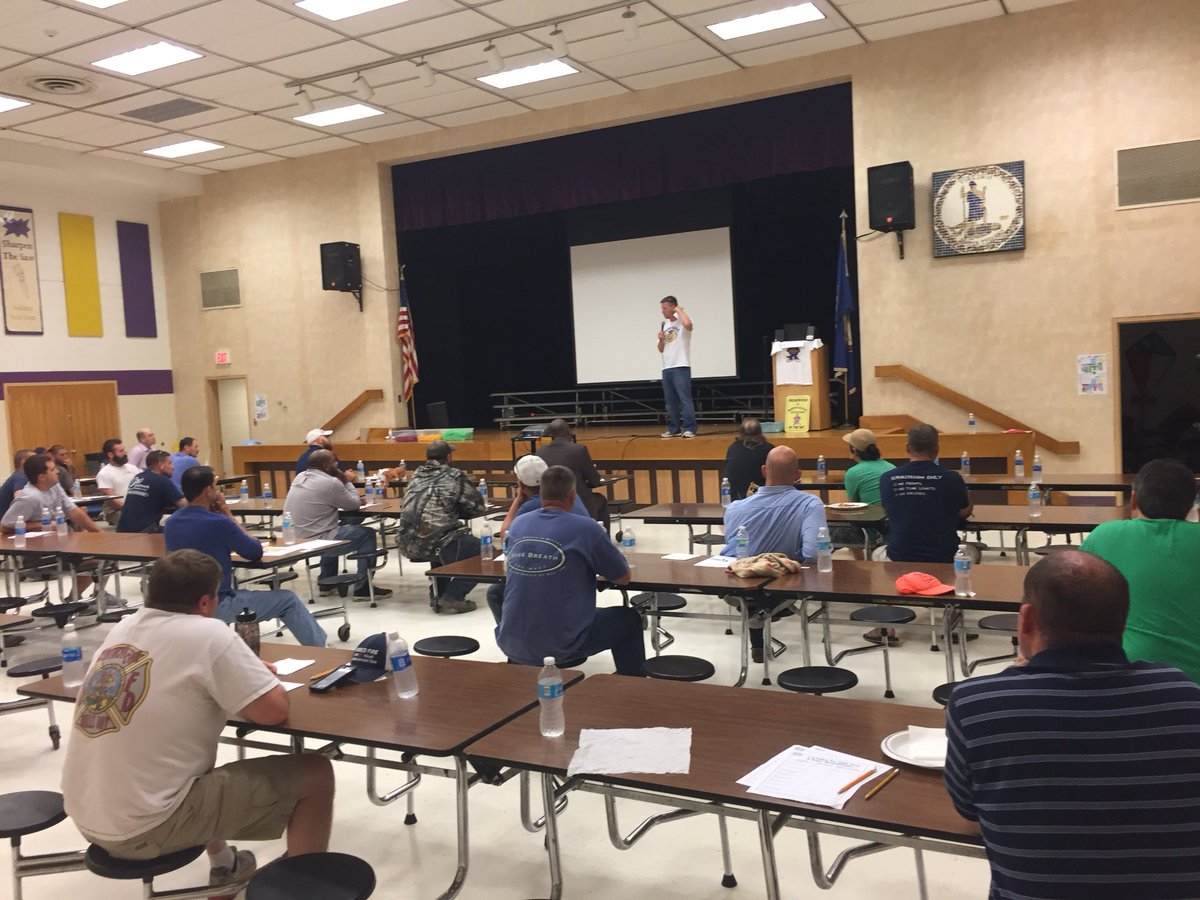 BESLeads's tweet photo. An amazing turnout for our Watchdog Dads kickoff! https://t.co/kE4QBXhb1A