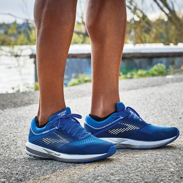 tafaus's tweet photo. Looking for a ride with maximum comfort and energy return? Introducing the Brooks Levitate, available in both Womens and Mens. https://t.co/3OB3nHB24r