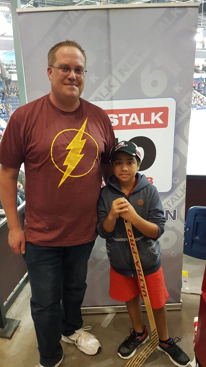 hellnite_jp's tweet photo. Enjoying the game! Go Dogs Go! 
#610cktb #Icedogs #Snapshotslapshotcontest https://t.co/3dDITIr4el