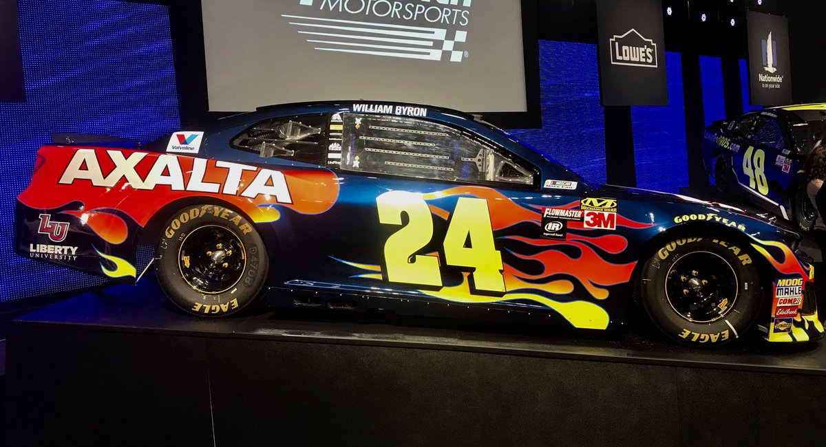 NASCAR's tweet photo. A familiar look returns to the track when @WilliamByron pilots the No. 24 in 2018: https://t.co/a6yEBCITUk https://t.co/arTgouMo3Q