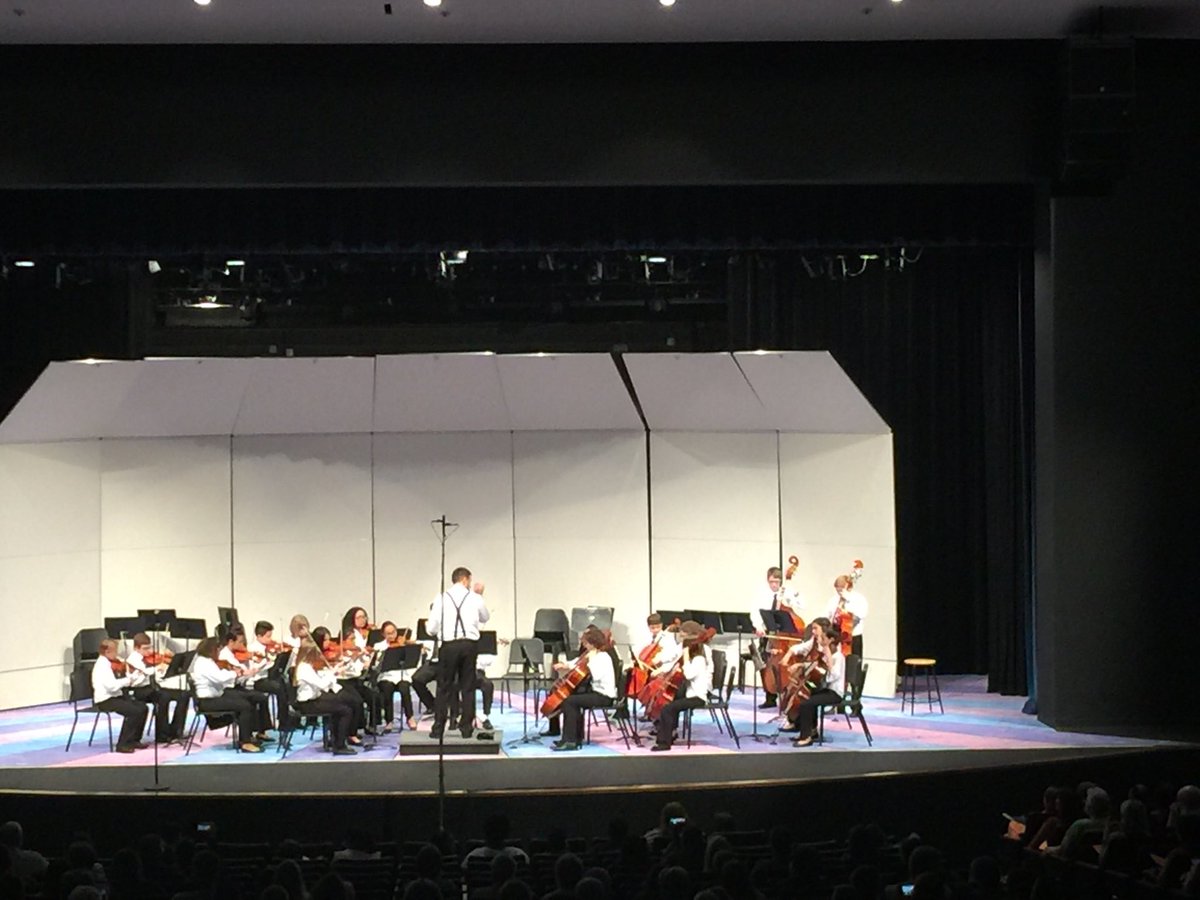 MidwayMS's tweet photo. The MMS Symphonic Orchestra I being led by Mr. G in their concert this evening in the PAC. #MMSLearns #IAGDTBAP https://t.co/77qBsy6DyF