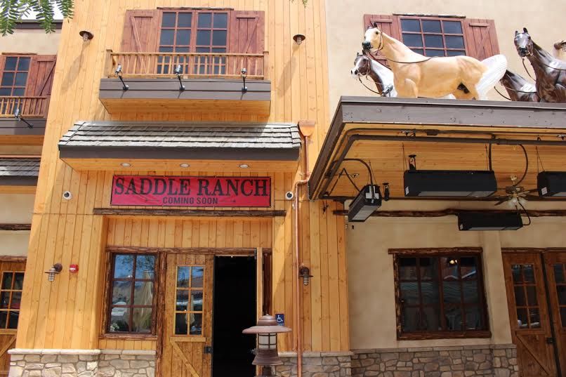 eatSCV's tweet photo. eatSCV Exclusive: Saddle Ranch Chop House is finally opening in Valencia at the Westfield… https://t.co/PyOz2brPT3 https://t.co/fpuB2A2aek