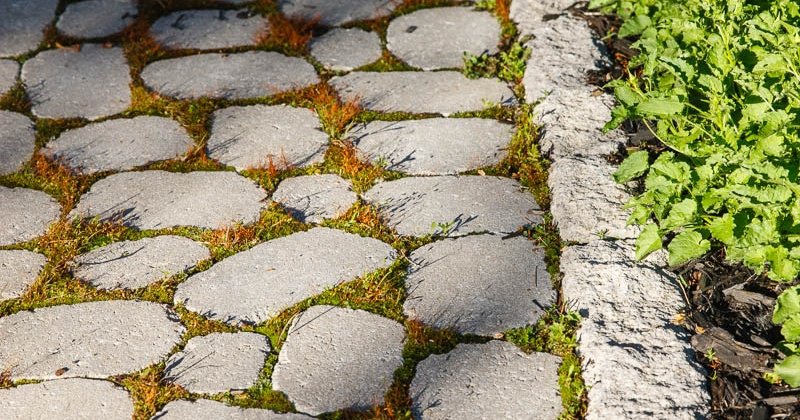 techobloc's tweet photo. #TechoPros, test your knowledge. What's the max traffic load Antika pavers can support?
1. Pedestrian
2. Residential traffic
3. Road traffic https://t.co/xkNUJgYsYn