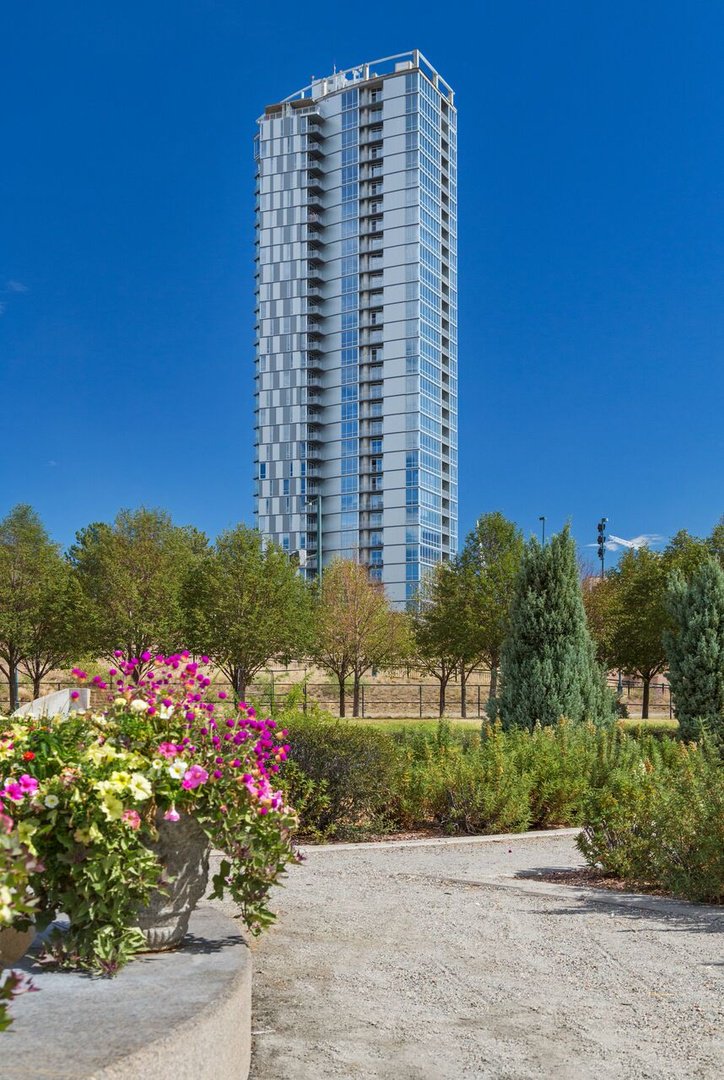 Have it all, just far enough away from it all! #SoarWithTheConfluence #Denver

theconfluencedenver.com