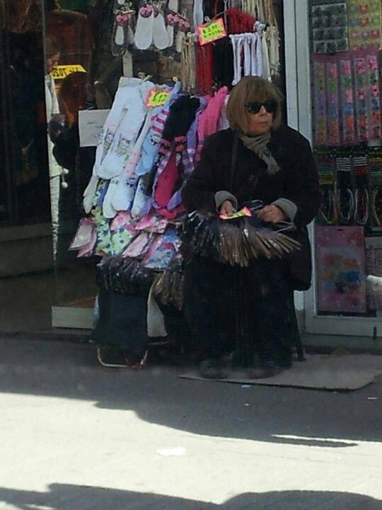 NannoLive's tweet photo. ayer cuando cobre el suelo /  hoy cuando pague todas las cuentas https://t.co/NjdNbNQeOm