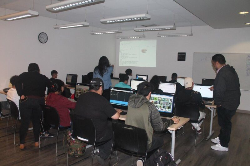 devmissionorg's tweet image. Our 2nd week of coding happening right now for our Fall 2017 Cohort #html #introtoprogramming #creatingdiversityfortech