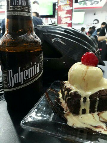 dariogr1's tweet photo. #MANvsBOOZE 🍨 (@ La BTK Polanco in Mexico City, CDMX w/ @aruma_le) https://t.co/w9tUp5u3ql https://t.co/sTdhApSkVl