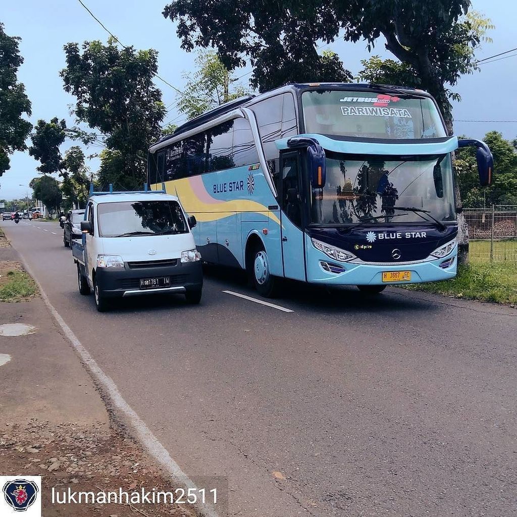 karoseriID's tweet photo. @Regranned from @lukmanhakim2511 - Blue star
jetbus hdd 2+
adiputro
Mercedes benz
#ayonaikbis #ayonaikbiscom #haltebus
#jfautowear #prem… https://t.co/uNBnmwH0lT
