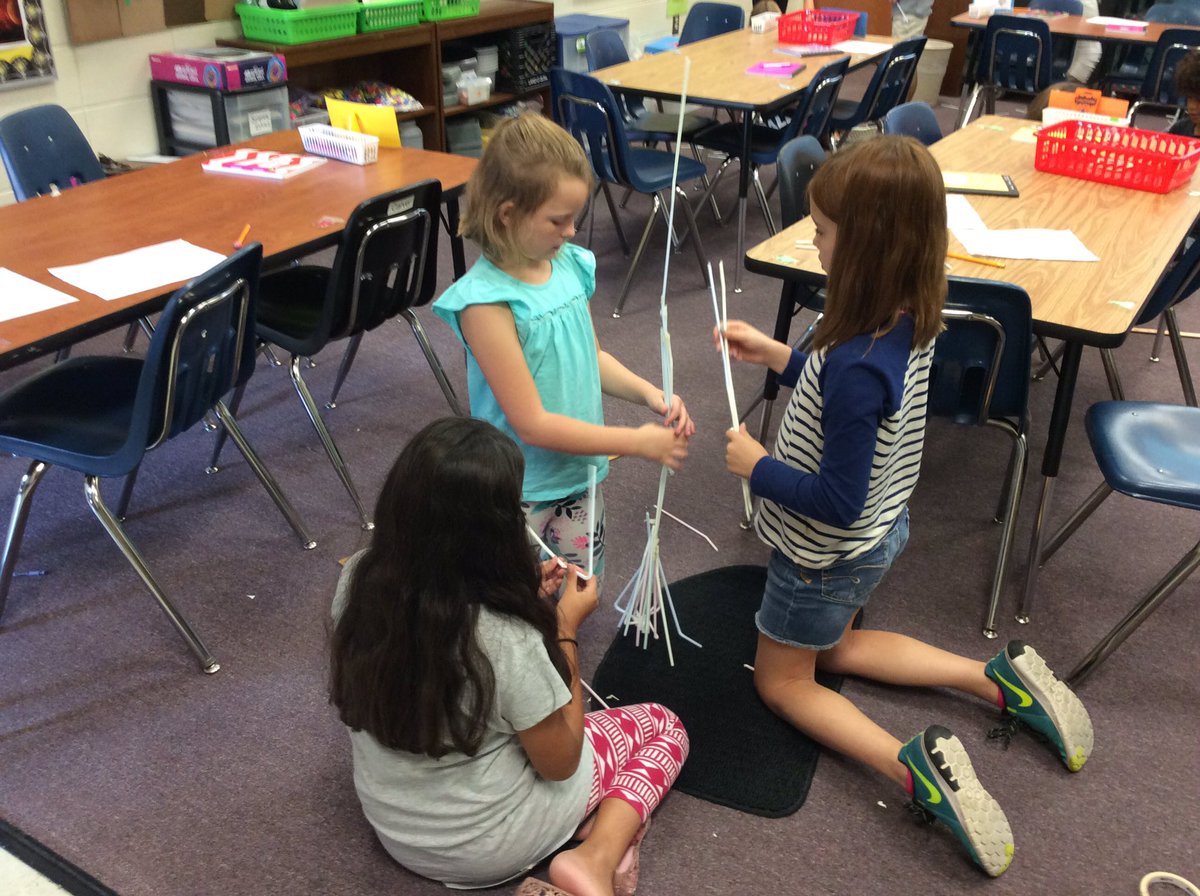 HolmesGWCSTEAM's tweet photo. @CarverES_RH STEAM student #strawtowerchallenge @HolmesGWCSTEAM #wearecarver #engineers https://t.co/OPqbUGIOGE