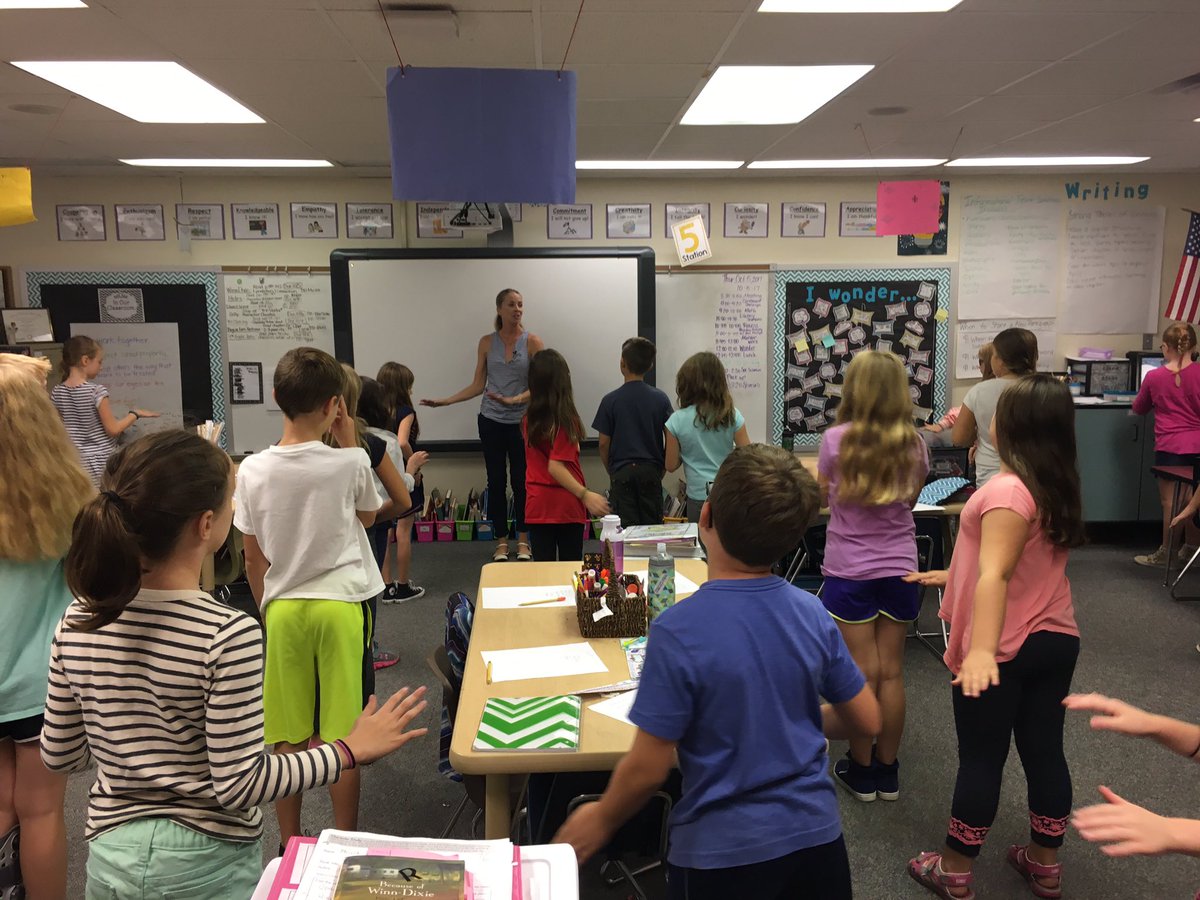 MrsOdlesClass's tweet photo. #MoveYourBrain with Mrs. Phillips today! #msdwt @AllisonvilleES #neuroscience https://t.co/Ioc01PnUum