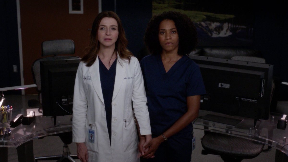 GreysABC's tweet photo. "We gather the team and accept we don't have to go it alone." #GreysAnatomy https://t.co/efnAORRuPU