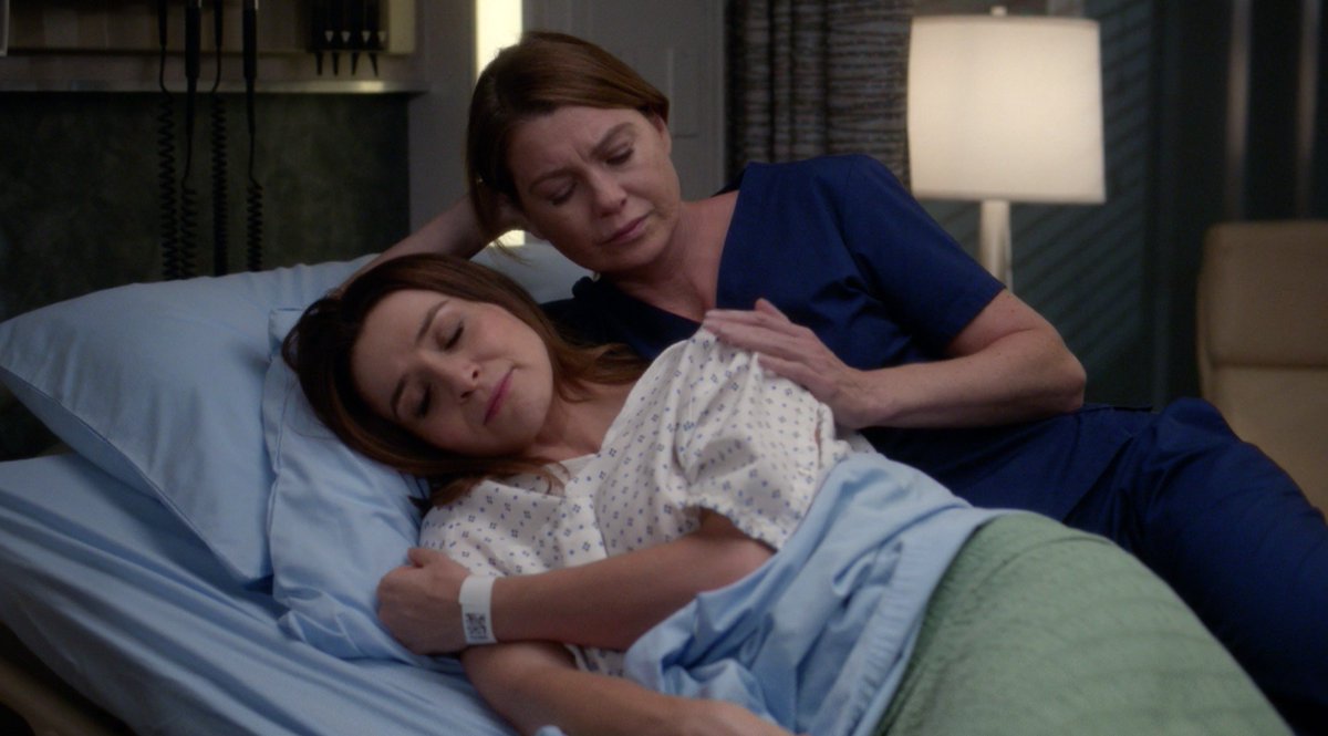 GreysABC's tweet photo. "We gather the team and accept we don't have to go it alone." #GreysAnatomy https://t.co/efnAORRuPU