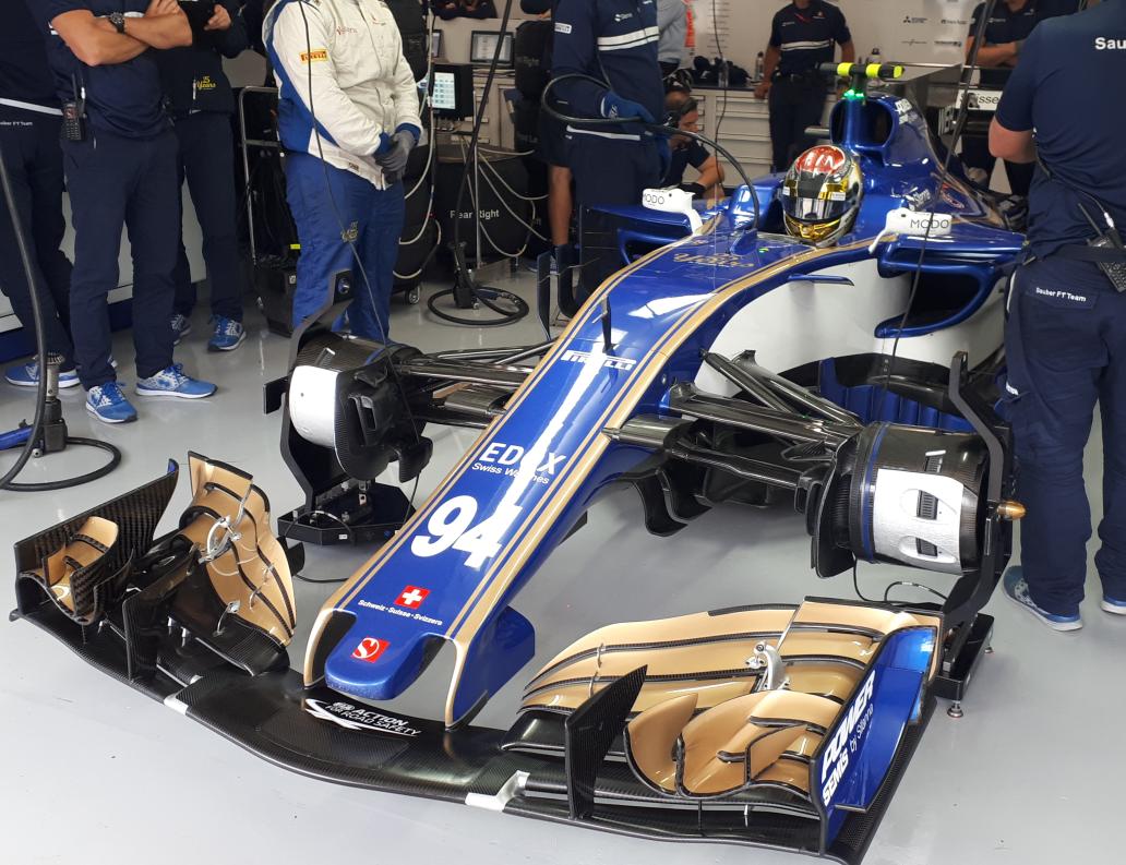 stakef1team_ks's tweet image. Green light for FP1👊 Both cars straight out of the garage to make the most of the dry track #JapaneseGP #F1