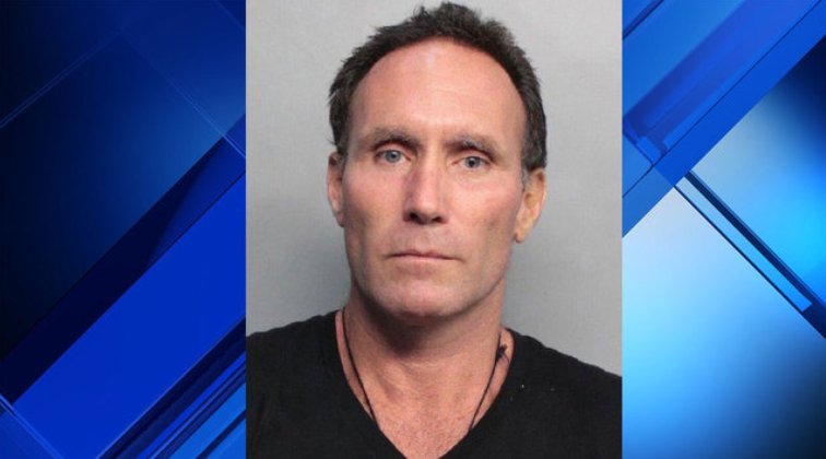 Man arrested for impersonating Miami Beach police spokesman, authorities say bit.ly/2xl3PJG?utm_me… https://t.co/AWchbh4X1w