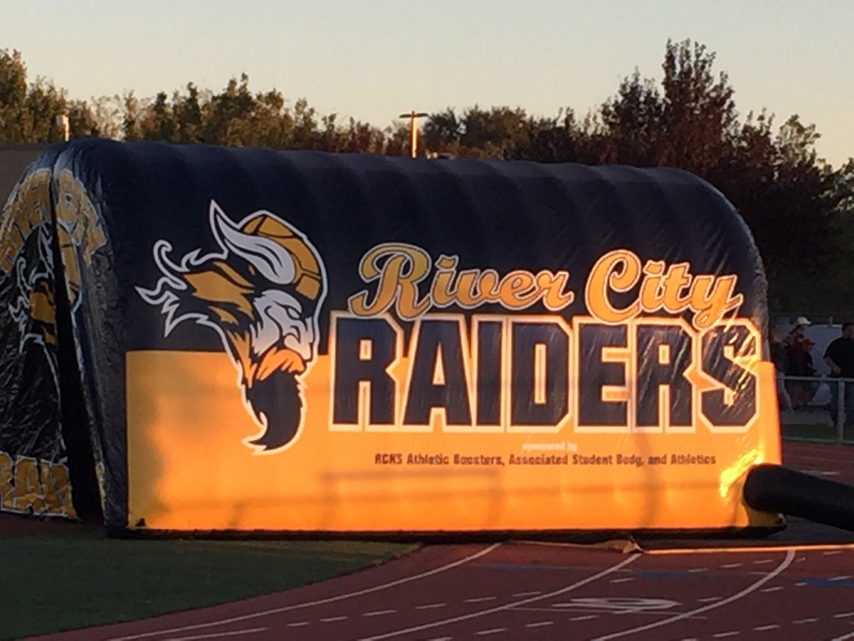 River City Freshman Homecoming Parade of Mascots! Coming out tonight for our Raiders! #Great2bWUSD